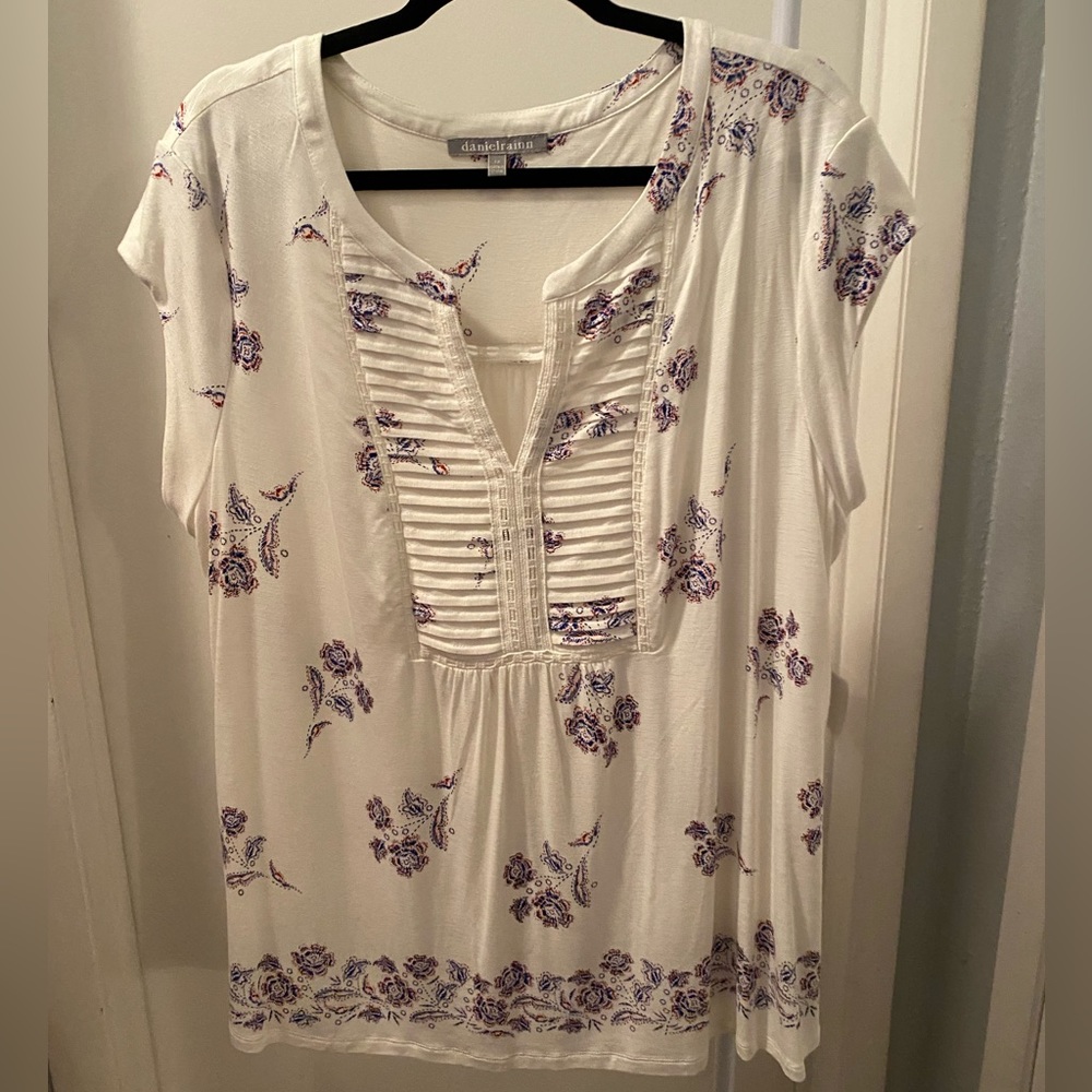 Daniel Rainn Patoka Pleated Split knit top